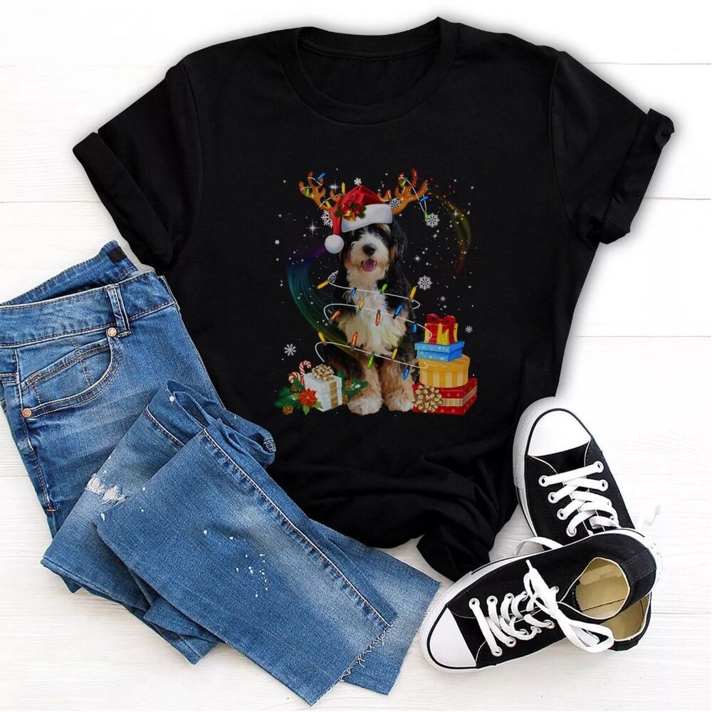 Bernedoodle Reindeer Christmas Lights Funny Dog Xmas Gift T-Shirt